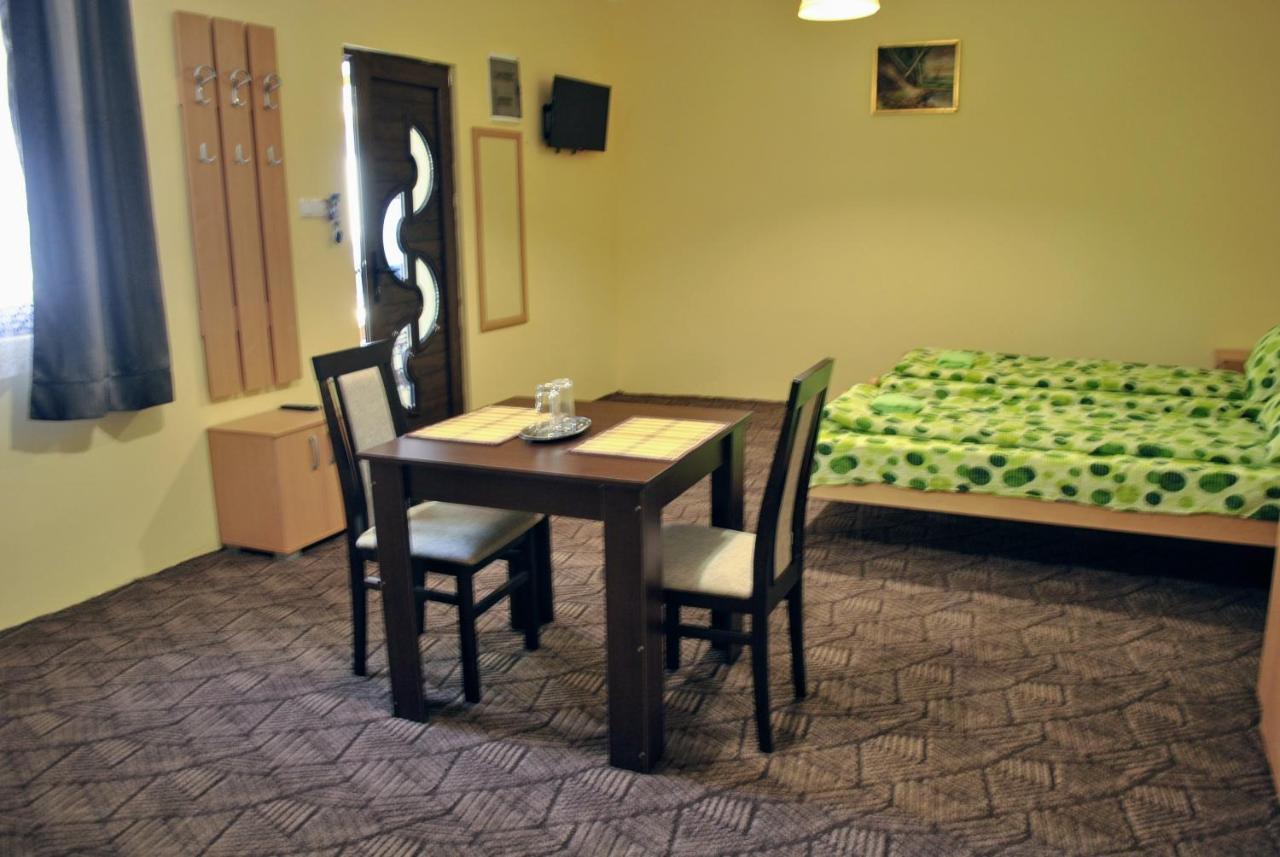 Hotel Eco Rural Tourism Association Skorenovac Extérieur photo