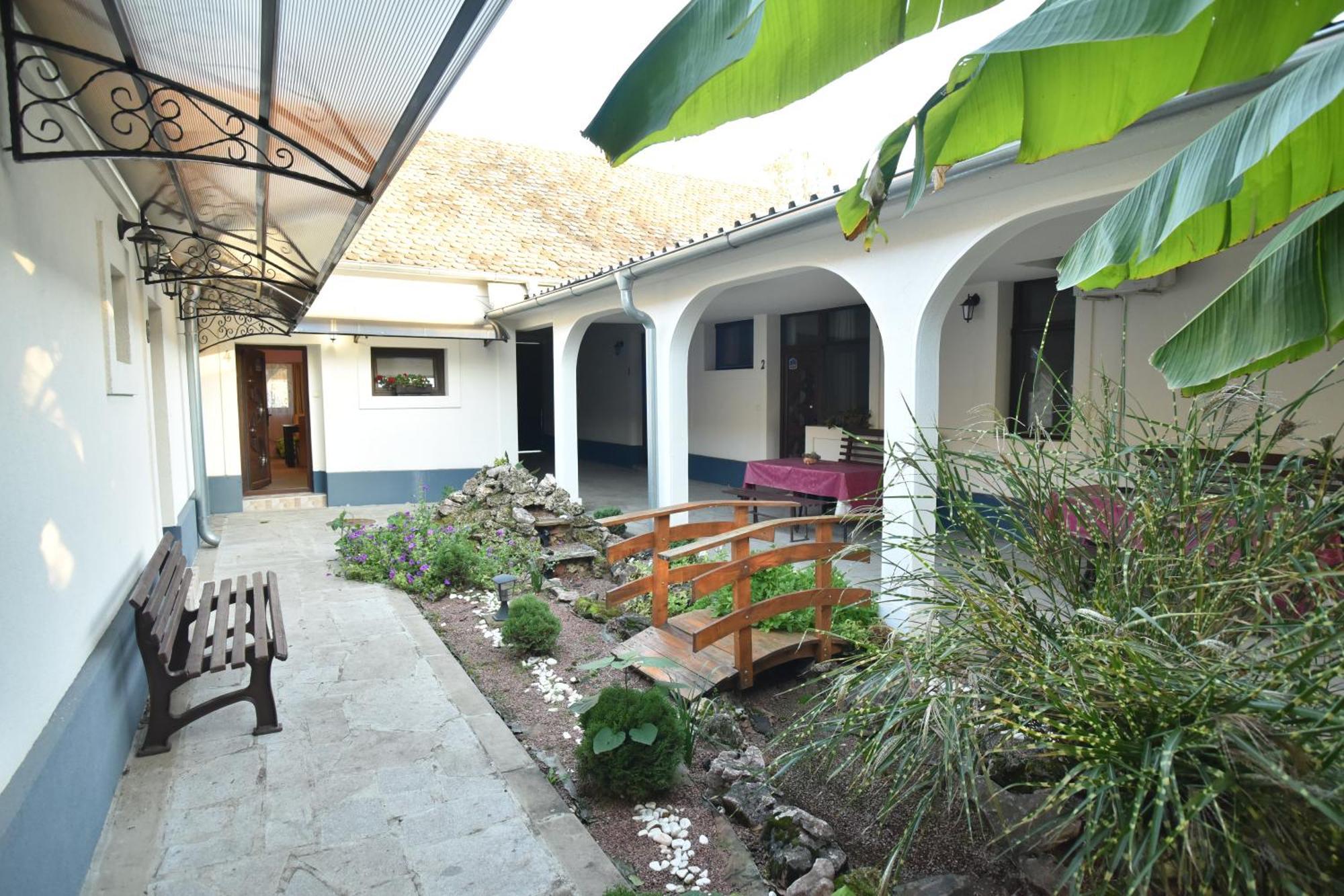 Hotel Eco Rural Tourism Association Skorenovac Extérieur photo